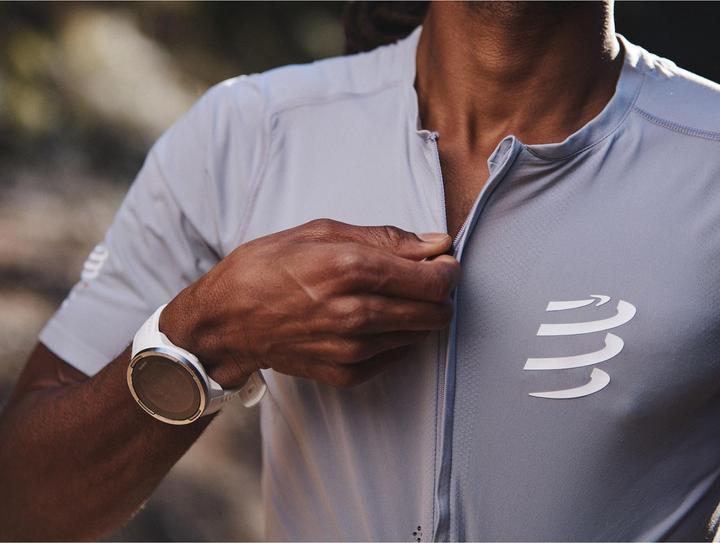 Actual product image Compressport Trail Half-Zip Fitted SS Top (S)