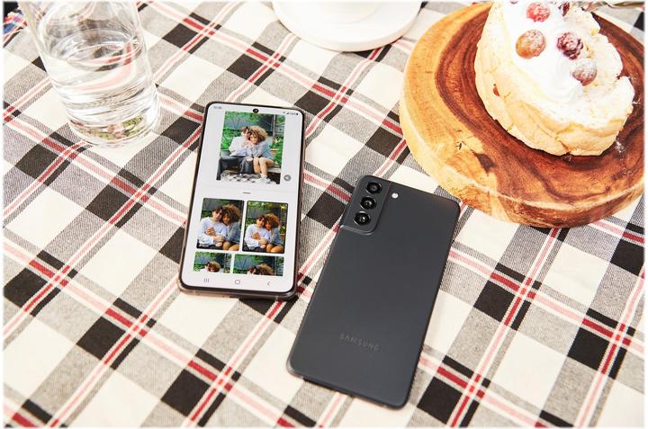 Image du produit Samsung Galaxy S21 FE 5G Enterprise Edition (128 Go, Graphite, 6.40", Double SIM, 12 Mpx, 5G)