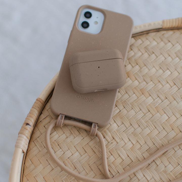 Actual product image Woodcessories Change Case Bio (Apple iPhone 15 Plus)