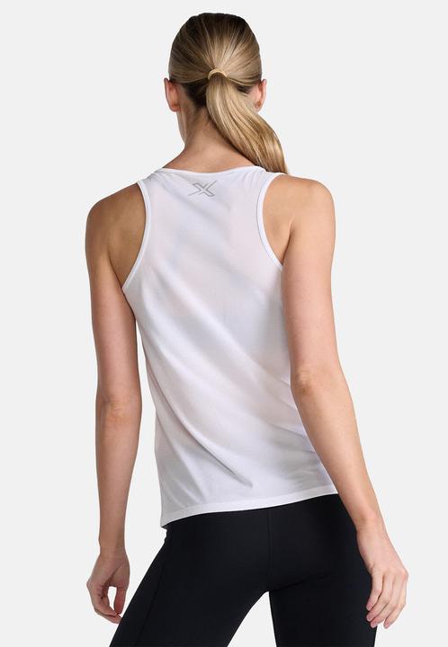 Actual product image 2XU Aero singlet (M)