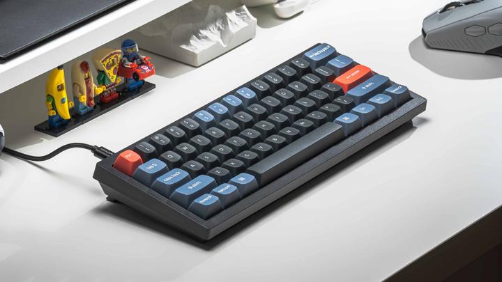 Produktbild Keychron V4 (CH, Kabelgebunden)