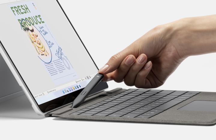Productafbeelding Microsoft Surface Pro Signature Keyboard (CH)