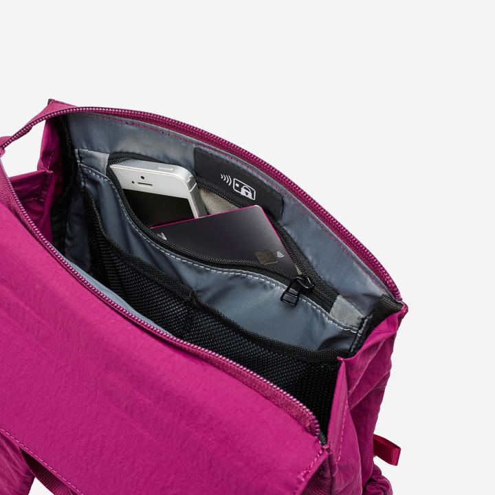Produktbild Decathlon Rucksack klein mit Laptopfach (10 l)