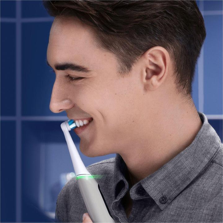 Immagine prodotto Oral-B Spazzolino vibrante per adulti iO 6S (Spazzolino oscillante)
