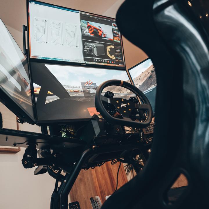 Image du produit Oplite R8 Triple Screen Mount Extension retail (expédition par transporteur)