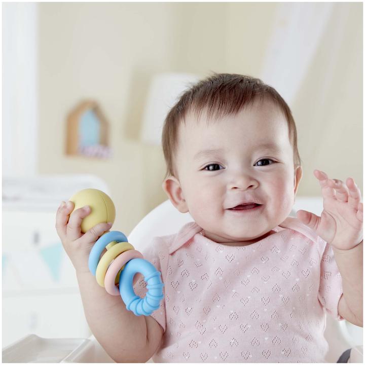 Actual product image Hape Rattling bite rings