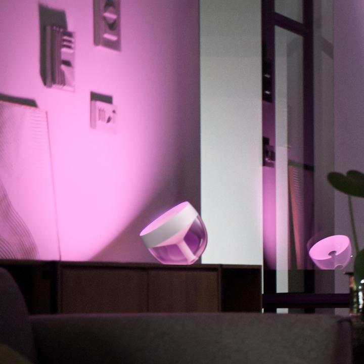 Actual product image Philips Hue Iris BT (570 lm)