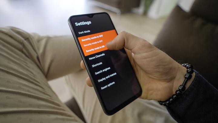 Produktbild Volla Phone 22 Ubuntu DE (128 GB, Black, 6.30", Dual SIM, 48 Mpx, 4G)