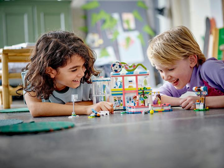 Actual product image LEGO Sports Centre (41744, LEGO Friends)