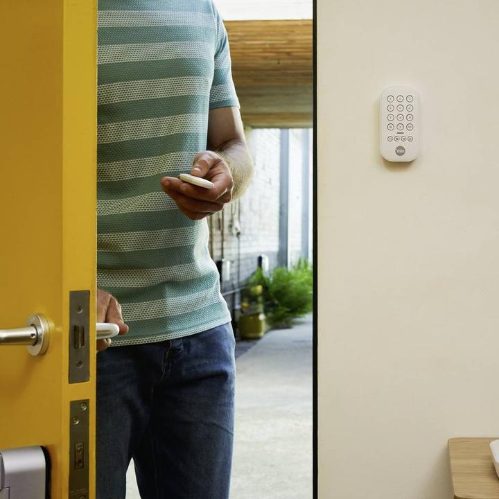 Actual product image Yale Smart Alarm remote control
