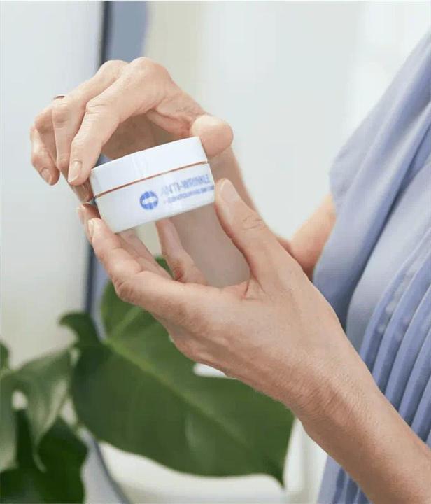 Actual product image NIVEA Anti-wrinkle day 65+ (50 ml, Day cream, SPF 30)