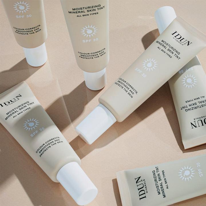 Actual product image IDUN Minerals Minerals Moisturising Skin Tint SPF 30 Norrmalm Medium Cream (Suntan cream, SPF 30, 27 ml)