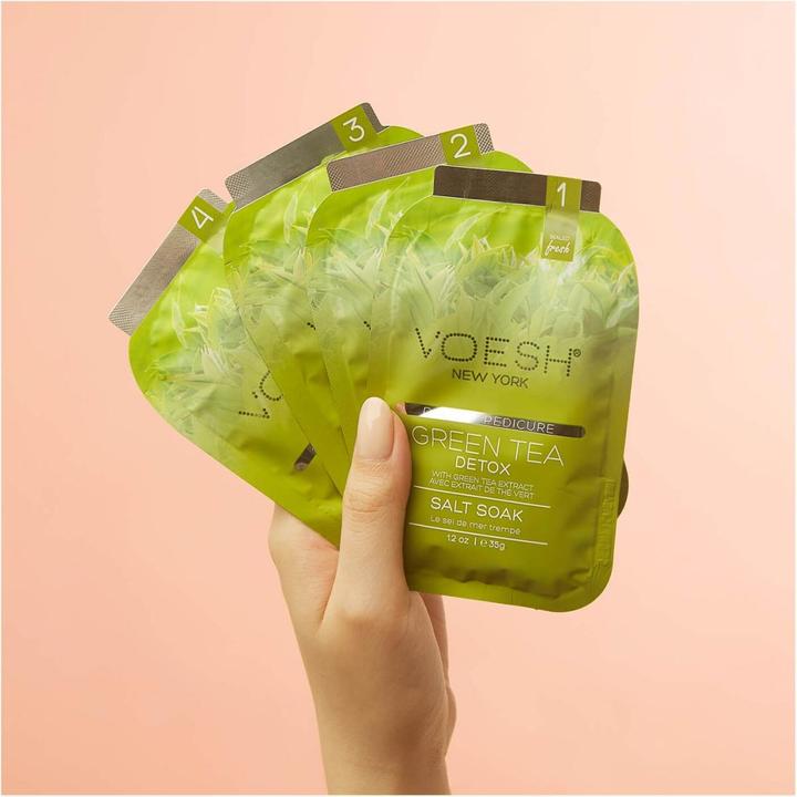 Image du produit Voesh Pedi In A Box Deluxe 4 Step Green Tea (Bain de pieds, Crème et gel pour les pieds, Masque de pied)