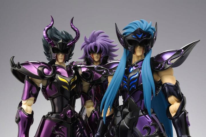 Actual product image Tamashii Nation Saint Seiya - Aquarius Camus Surplice Myth Cloth EX