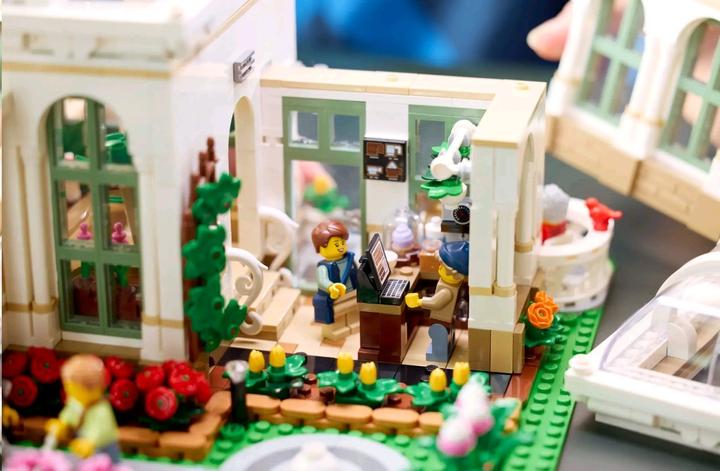 Produktbild LEGO Der botanische Garten (21353, LEGO Ideas, LEGO Seltene Sets)