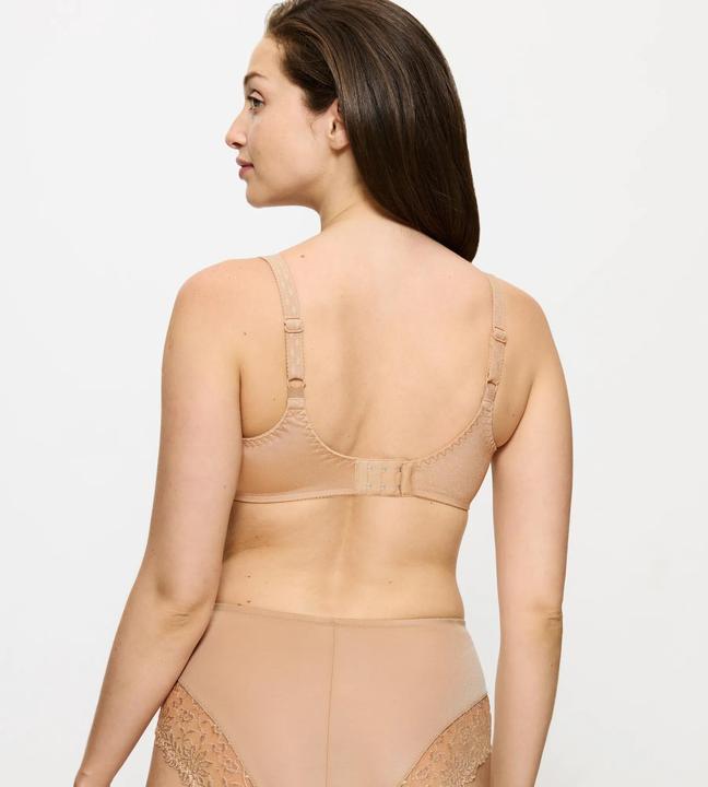 Actual product image Triumph Ladyform Soft W" cup bra (80 H, Single pack)