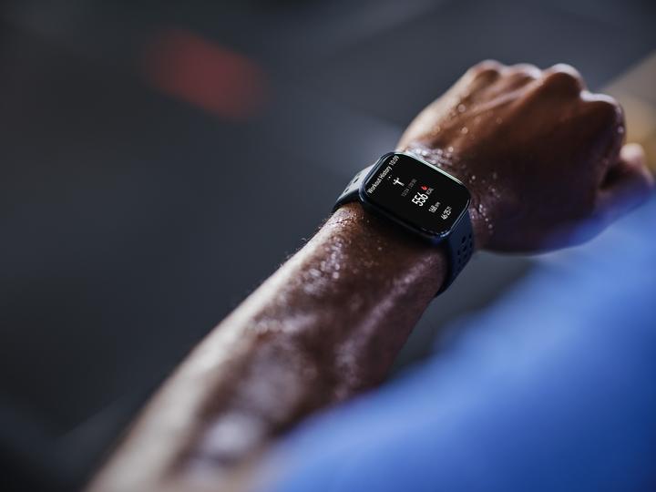 Produktbild Amazfit BIP 6, BLACK