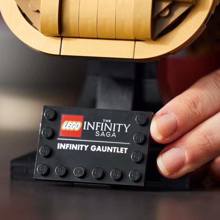 Actual product image LEGO Infinity Glove (76191, LEGO Marvel)