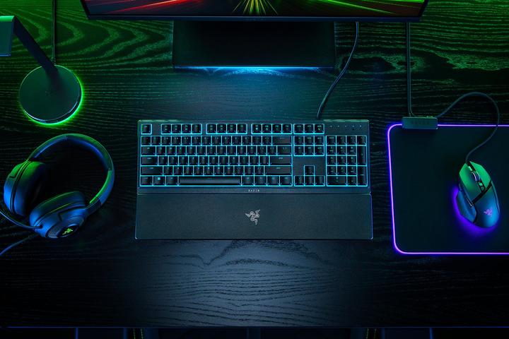 Actual product image Razer Ornata V3 X (CH, Cable)
