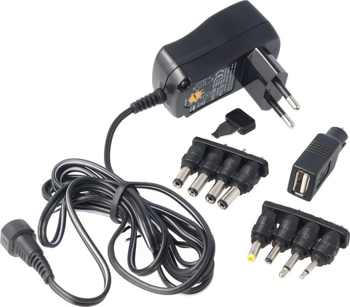 Image du produit AccuCell Alimentation universelle de 3 à 12 volts avec 1 adaptateur USB et 8 adaptateurs CC.