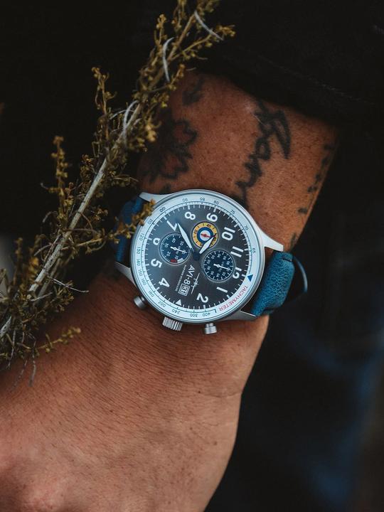 Produktbild AVI-8 AV-4011-0F Hawker Hurricane Classic (Chronograph, 43 mm)