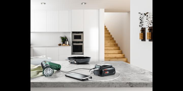 Actual product image Bosch Home & Garden Ladegerät (18 V)