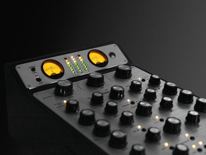 Produktbild Omnitronic TRM-222 (Studio- und Livemixer)