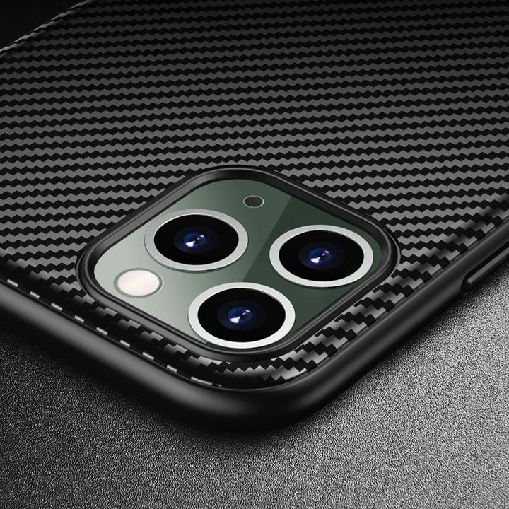 Immagine prodotto Crong Custodia Prestige Carbon Cover per iPhone 11 Pro (nero) (Apple iPhone 11 Pro)