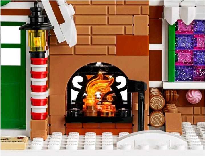 Image du produit LEGO Maison en pain d'épices (10267, LEGO Creator Expert)