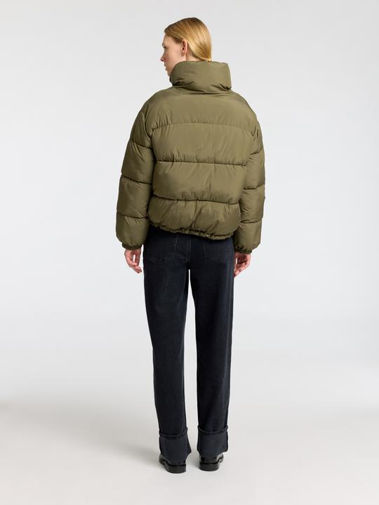 Produktbild Selected Femme Kurze Wattierte Jacke (40)