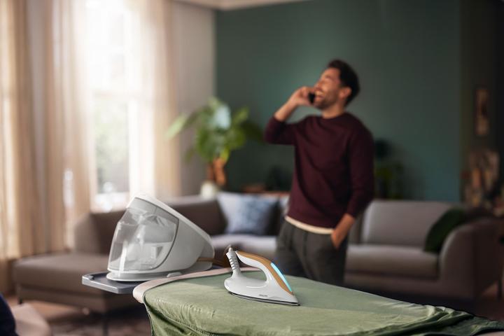 Produktbild Philips PSG7040/10 Dampfbügelstation (2100 W, 600 g/min)