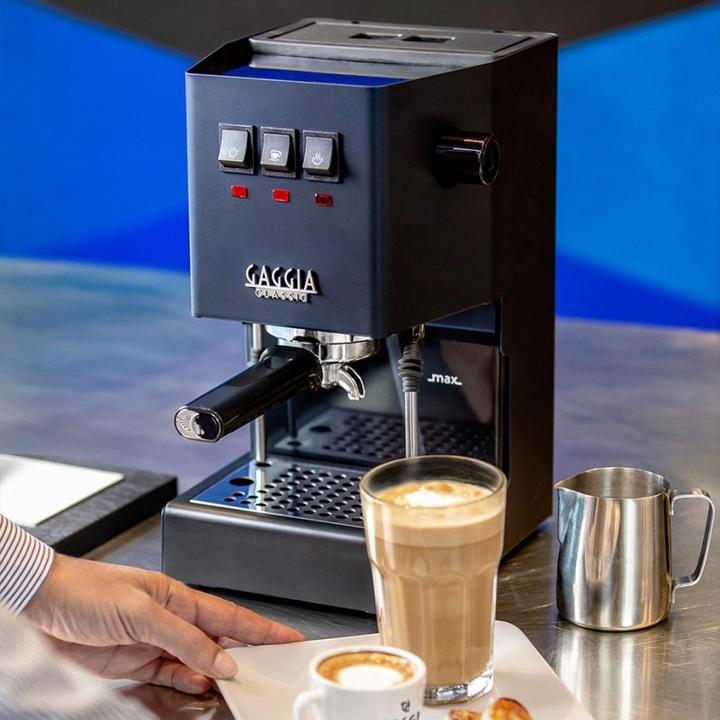 Actual product image Gaggia Classic EVO Blue RI9481/15