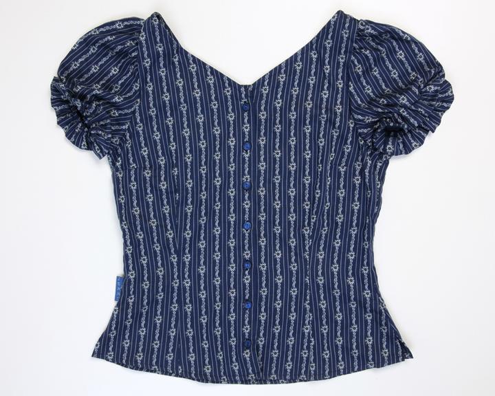 Actual product image Jenni Hemden Edelweiss puffed sleeves (34)
