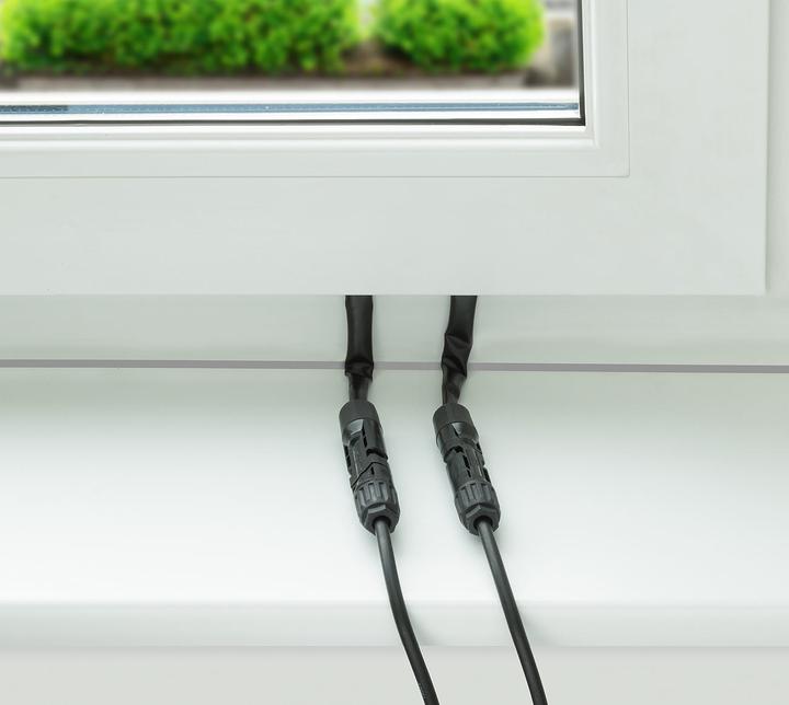 Actual product image Revolt Set of 4 weatherproof, extra-flat solar cables, for feed-through, MC4-compatible (Solar system mounting material)