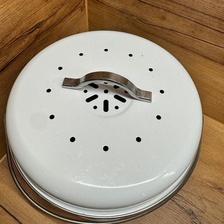 Produktbild neuetischkultur Biomülleimer mit Aktivkohlefilter Landhaus (4.20 l)