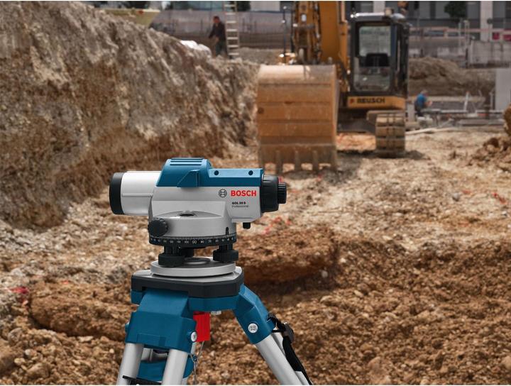 Produktbild Bosch Professional Optisches Nivelliergerät GOL 26 D, mit Baustativ BT160, Messstab GR 500