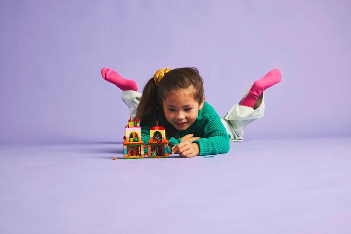Image du produit LEGO Encanto Mini-Haus (43261, LEGO Disney)