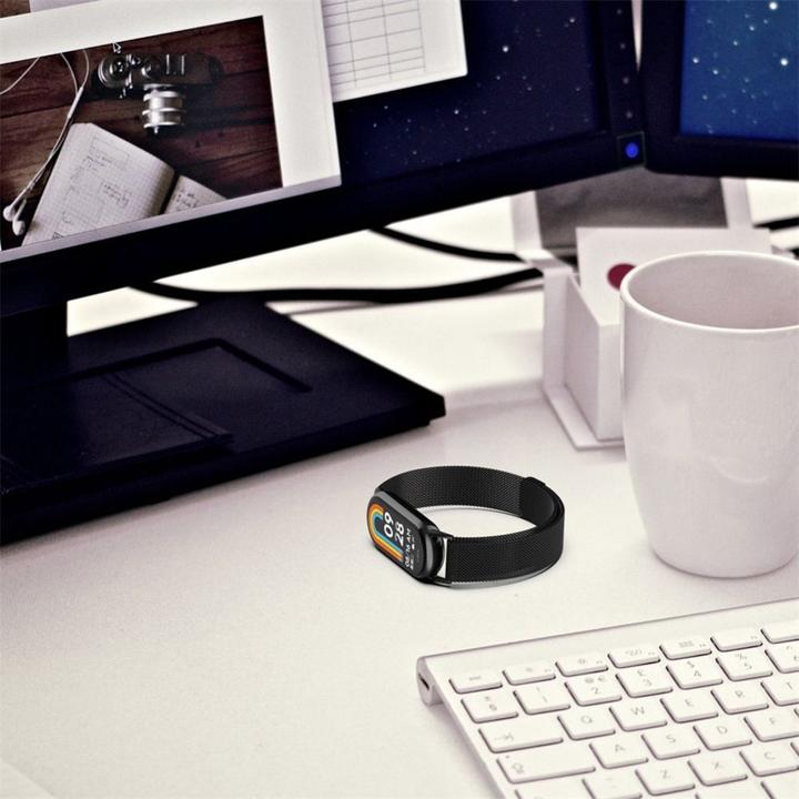 Produktbild Tech-Protect MilaneseBand strap for Xiaomi Smart Band 8 / 8 NFC - gold (Edelstahl)