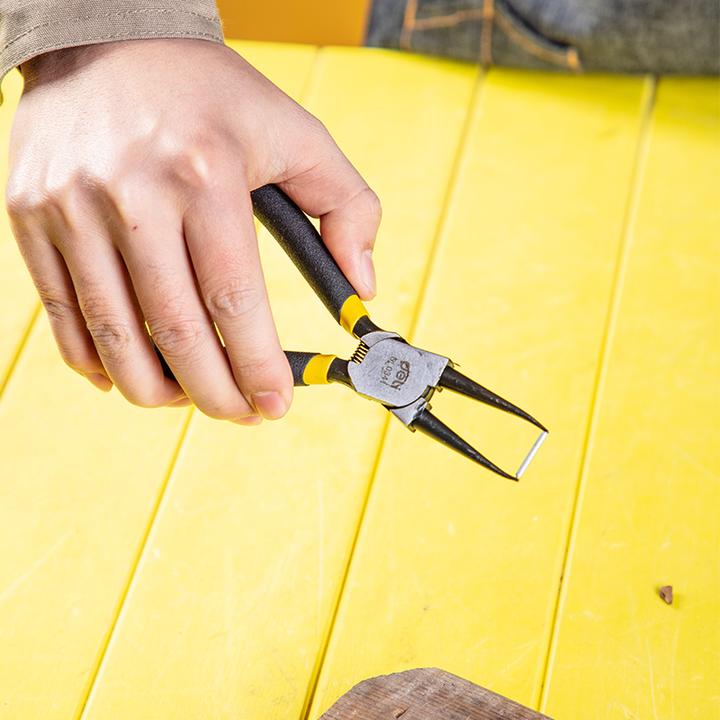 Actual product image Deli Tools Szczypce Segera wewnętrzne, proste EDL0341, 7" (czarne) (177.80 mm)