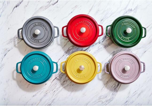 Actual product image Staub Cocotte (24 cm, Casserole + Stewpot, Cast iron)
