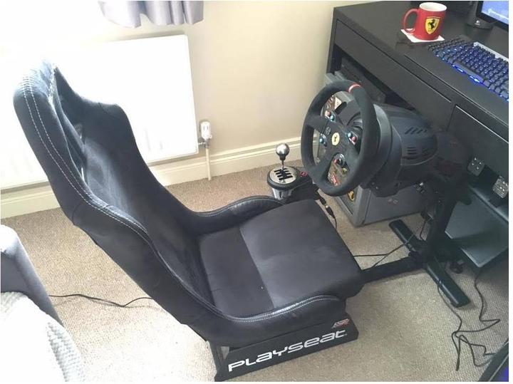 Produktbild Playseat Evolution Alcantara