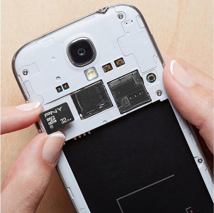 Image du produit PNY Performance Plus avec adaptateur (32 Go, microSDHC, U1, UHS-I)