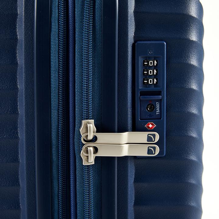Actual product image Travel Blue Summitcase Small 20 - Navy Blue