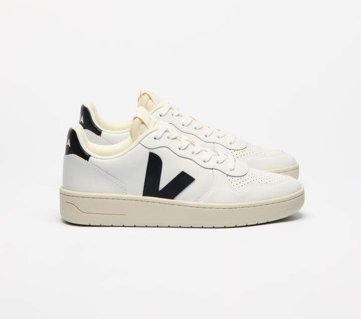 Produktbild Veja V-10 LEATHER EX-WHITE BLACK (45)