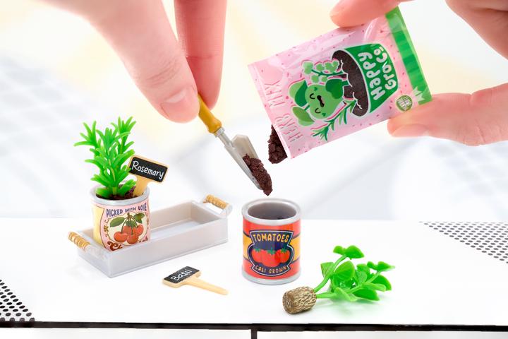 Actual product image MGA Miniverse plant
