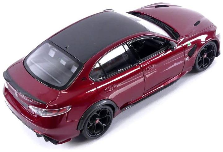 Actual product image Bburago Alfa Romeo Giulia GTA 2020