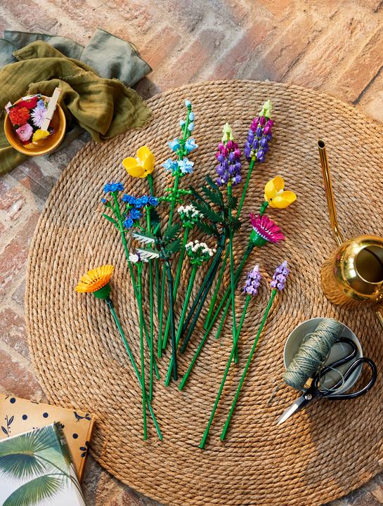 Actual product image LEGO Wildflower Bouquet (10313, LEGO Icons, LEGO Botanical)