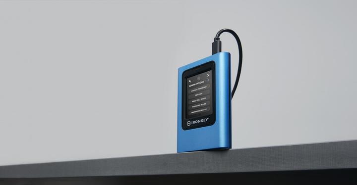 Produktbild Kingston IronKey Vault Privacy 80 (1920 GB)