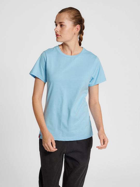 Actual product image hummel Hmlred Basic T-Shirt S/S Woman (M)