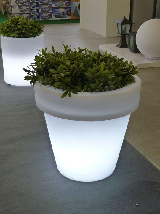 Immagine prodotto Newgarden MAGNOLIA 60 LED vaso illuminato, grande fioriera rotonda, da esterno E27 ø57x57cm IP65